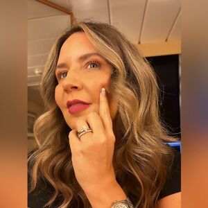 Meet your Posher, Lynette